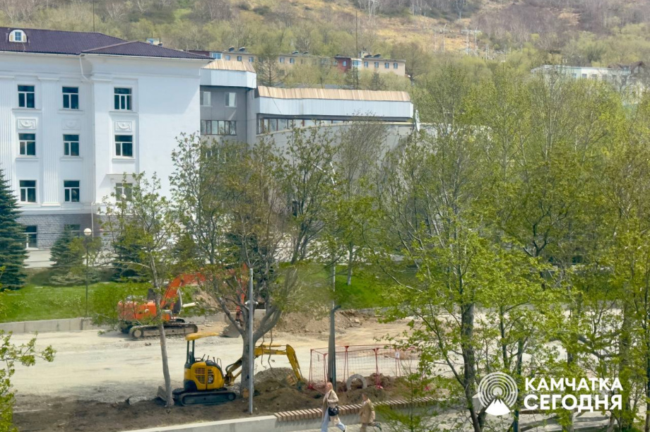 Ремонт центральной автодороги в Петропавловске- Камчатском продолжается. . Фотография 1