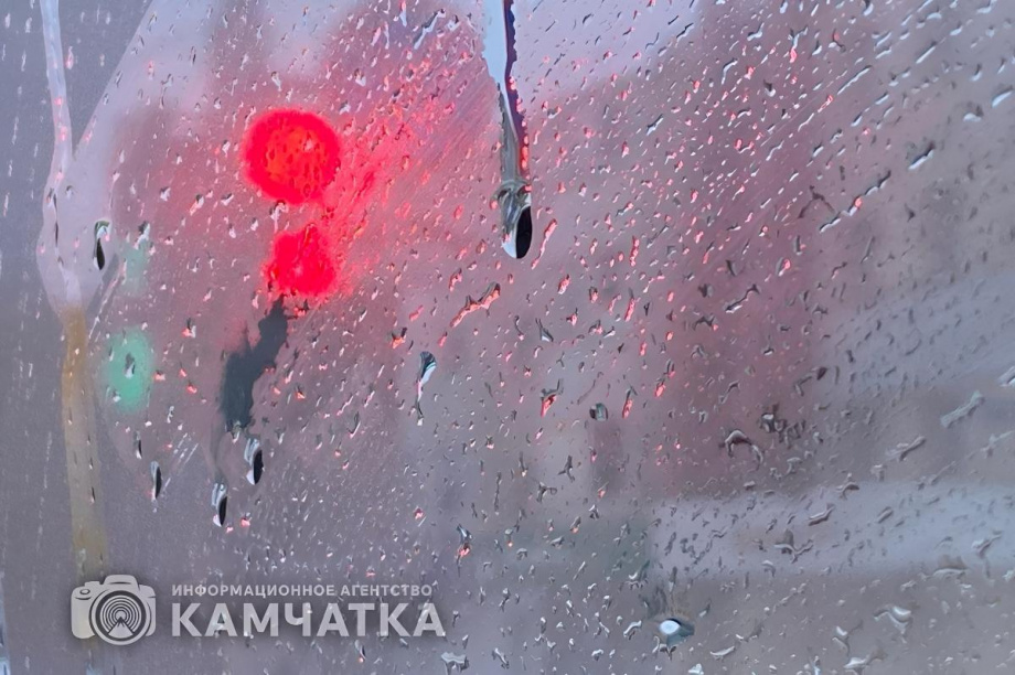 Трассу Мильково - Ключи - Усть-Камчатск размыло на 321 километре. Фото: ИА "Камчатка"