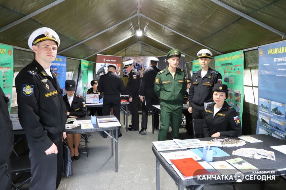 Военная служба по контракту — твой выбор!. Фото: Виктор Гуменюк. Фотография 61