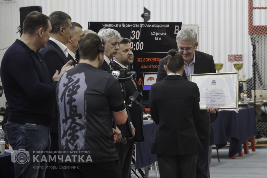На Камчатке состоялся Чемпионат и первенство ДФО по каратэ-киокусинкай (фоторепортаж). Фото: «Камчатка Сегодня» \ Игорь Сафончик. Фотография 21