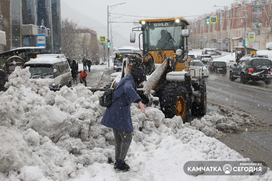 Апрельский снег. Фото: Виктор Гуменюк / информационное агентство "Камчатка". Фотография 7