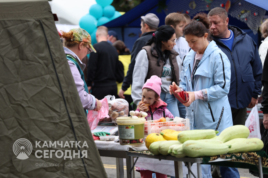 «Елизовская осень-2025» в лицах и эмоциях (фоторепортаж). . Фотография 2