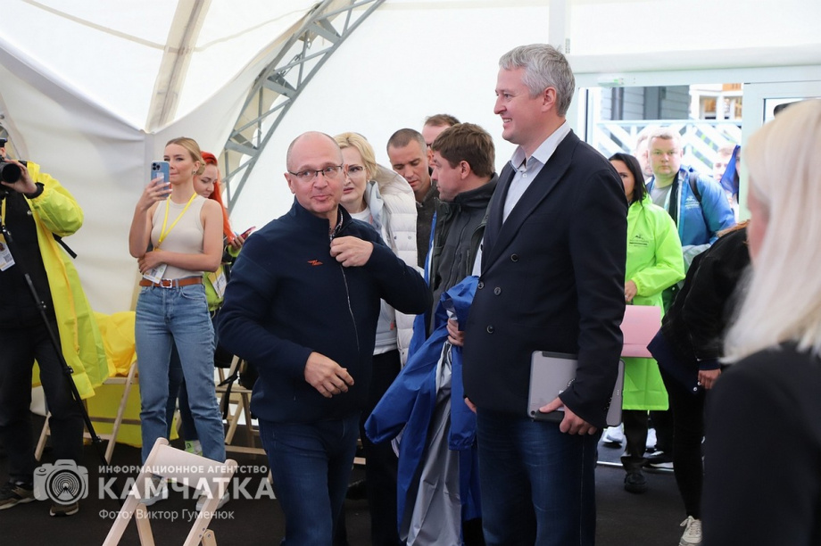 Всероссийский молодежный форум «Экосистема. Заповедный край» стартовал на Камчатке. Фоторепортаж. фото: Виктор Гуменюк. Фотография 28