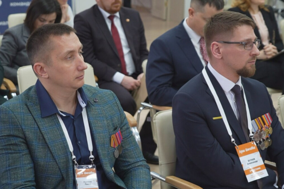 Владимир Солодов стал наставником участника проекта «Герои Камчатки». Фото: kamgov.ru. Фотография 3