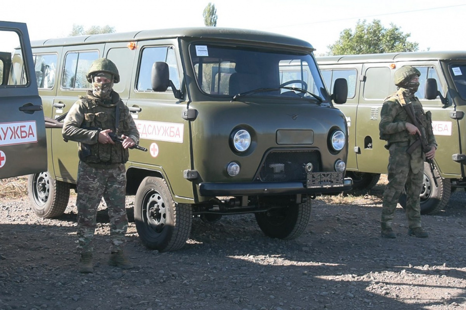 Губернатор Камчатки вручил ключи от новых автомобилей бойцам сводного полка ТОФ. Фото: kamgov.ru. Фотография 6