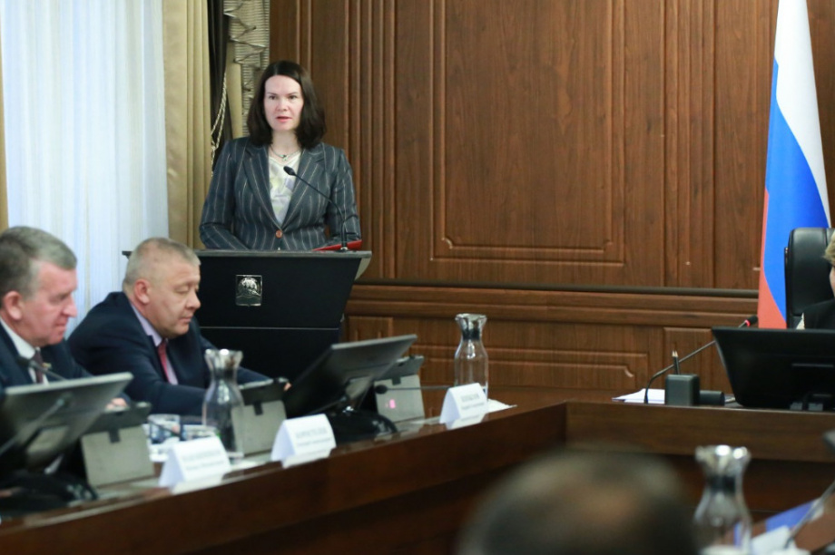 Уполномоченный по правам ребенка в Камчатском крае принесла присягу на сессии ЗакС. Фото: zaksobr.kamchatka.ru. Фотография 2