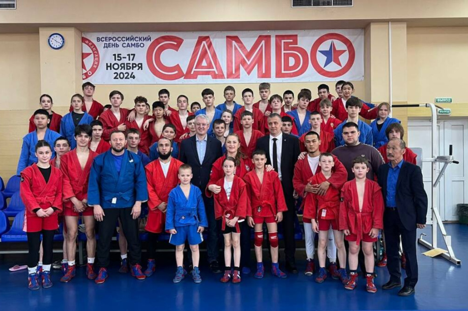 Губернатор Камчатки поддержал юных самбистов перед стартом всероссийского турнира. Фото: kamgov.ru