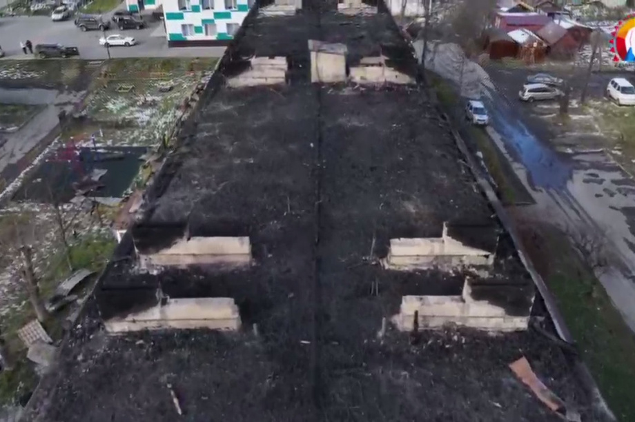 В Сосновке восстановили кровлю дома после пожара в октябре. Фото: Администрация ЕМР. Фотография 4