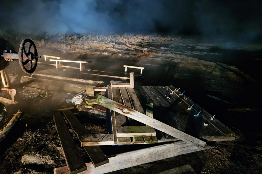 Неравнодушные жители Камчатки восстановят разрушенные вандалами «Дикие озерки» в Раздольном. Фото предоставлены инициативной группой. Фотография 1