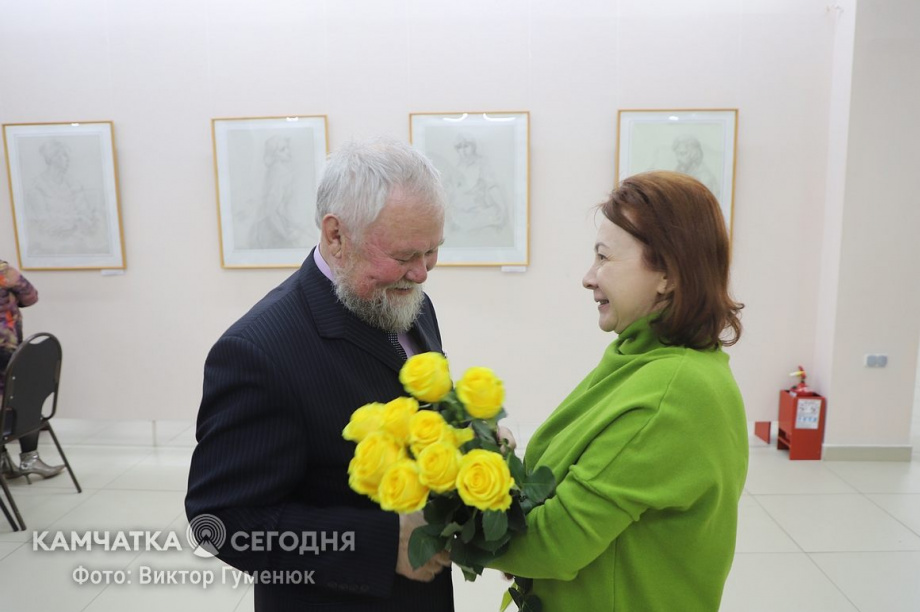 Открытие персональной выставки художника Владимира Заочного «Ах, эта графика». Фоторепортаж. . Фотография 52
