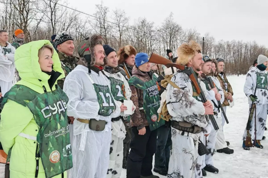 На Камчатке охотники соревновались в лыжной гонке и стрельбе. . Фотография 3