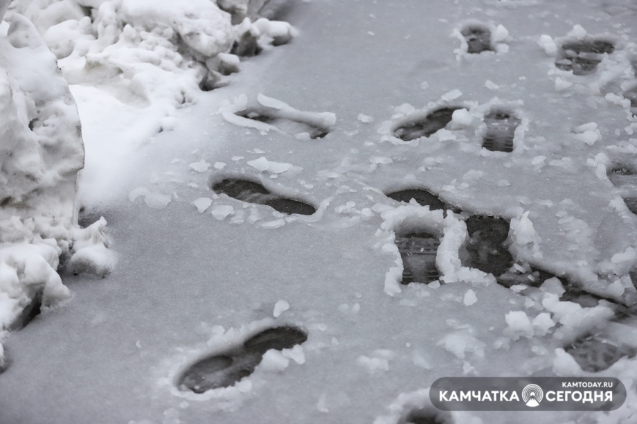 Апрельский снег. Фото: Виктор Гуменюк / информационное агентство "Камчатка". Фотография 24