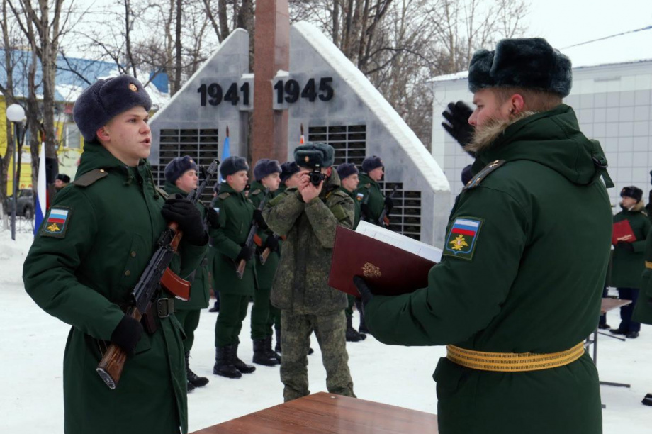 Торжественное принятие присяги новобранцев ВКС на Камчатке. Фото: Вера Ступникова/Администрация ЕМР. Фотография 3