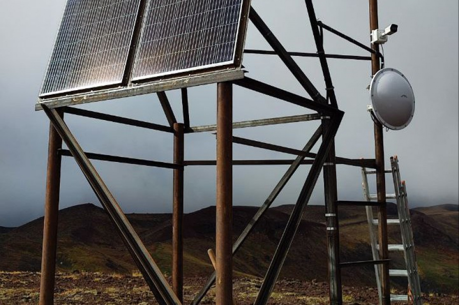 Третью сейсмостанцию установили на вулкане Горелом на Камчатке. Фото: t.me/kamgu_beringa, t.me/kbgsras. Фотография 5