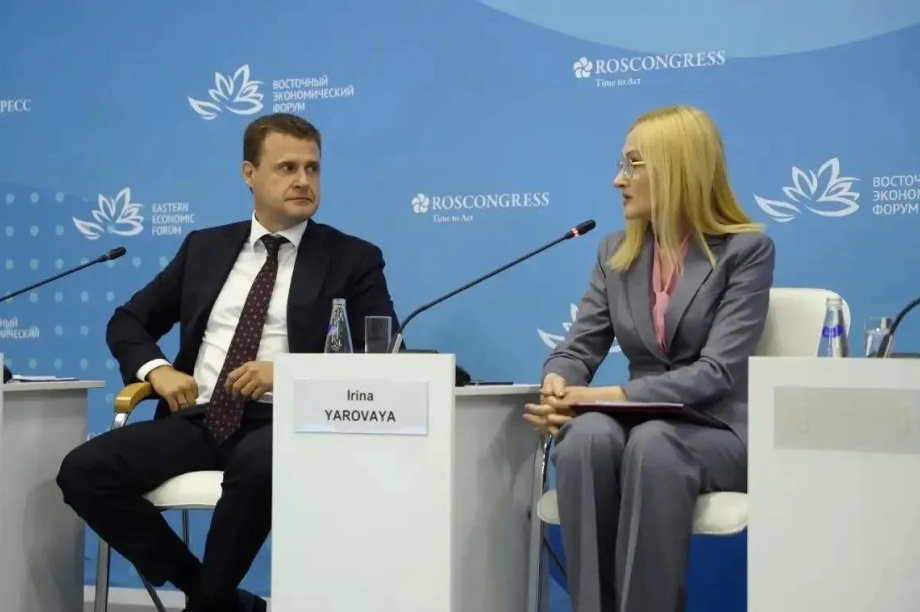 «Стоит с нами плечом к плечу»: Алексей Чекунков поблагодарил Ирину Яровую за работу в интересах жителей Камчатки и Дальнего Востока. 
