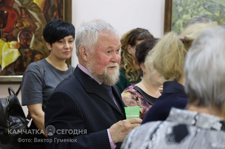 Открытие персональной выставки художника Владимира Заочного «Ах, эта графика». Фоторепортаж. . Фотография 19