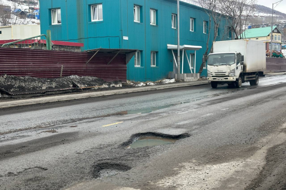 Аварийный ремонт требуется... администрации Петропавловска-Камчатского. . Фотография 1
