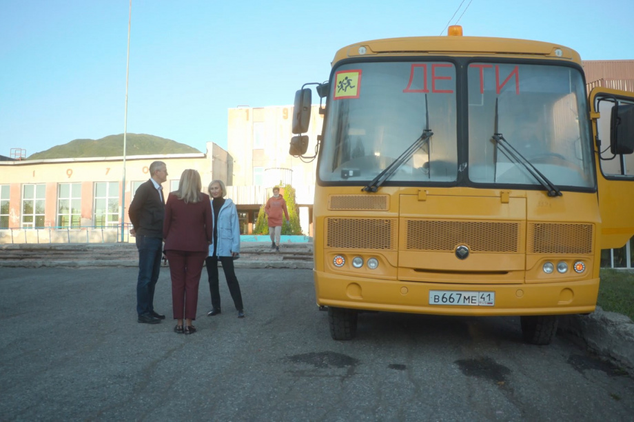 Программа обновления парка школьных автобусов в регионах будет расширена благодаря поддержке партии «Единая Россия». . Фотография 4