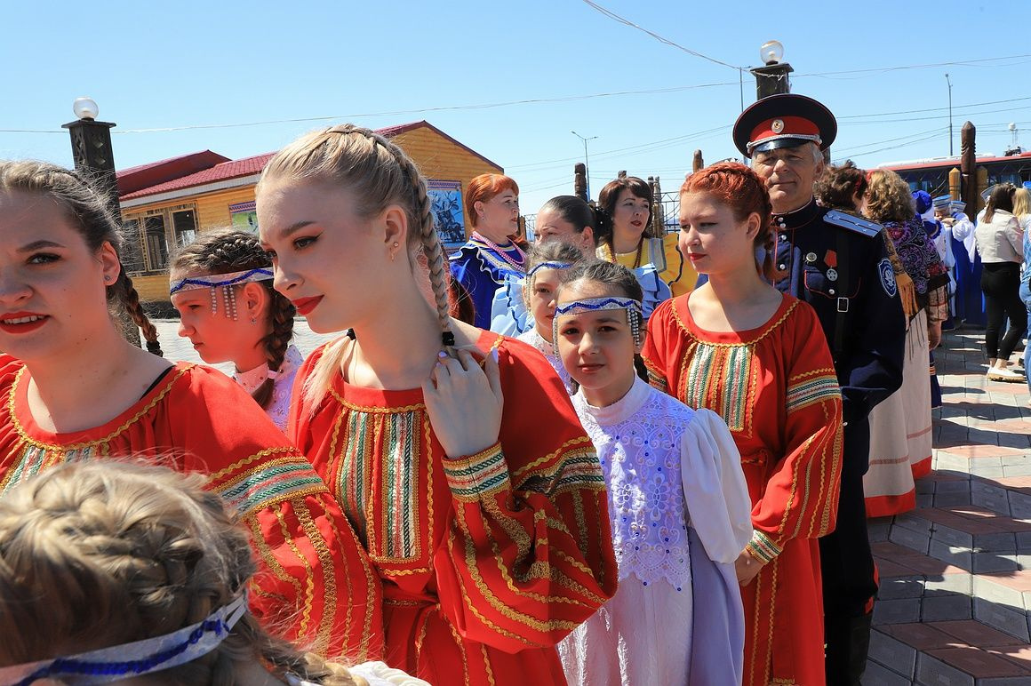 Пять часов продлился ежегодный фестиваль «Славянский венок»  в столице Камчатки. Фото: Виктор Гуменюк. Фотография 36