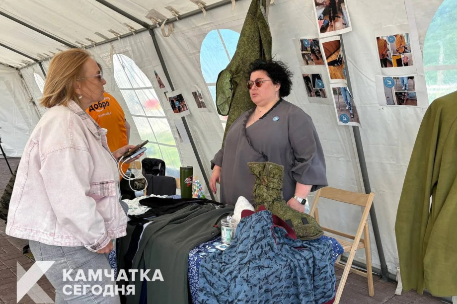Фестиваль «Русское лето» объединил Петропавловск-Камчатский песнями, играми и хороводами. . Фотография 7