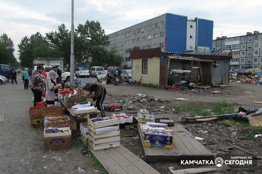 В администрации Петропавловска рассказали о сносе рынка на 10-м. Фото: Виктор Гуменюк / информационное агентство "Камчатка". Фотография 15