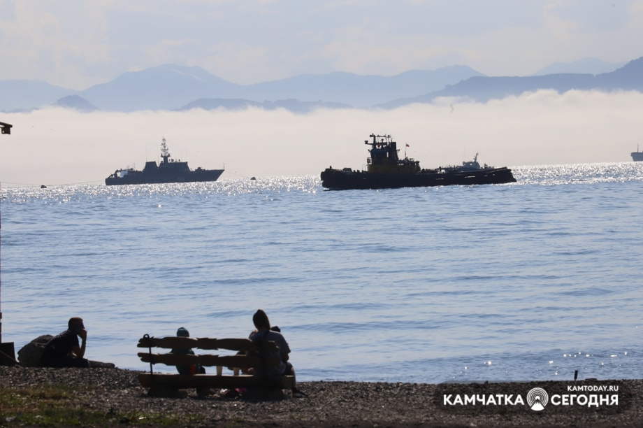 Авачинская бухта в преддверии Дня ВМФ. Фото: Виктор Гуменюк / информационное агентство "Камчатка". Фотография 11