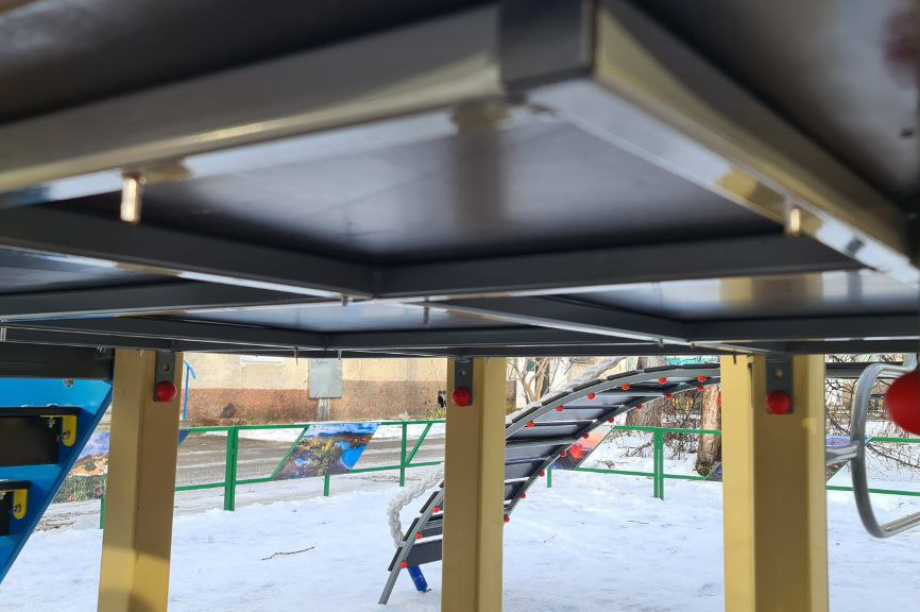 Общественники выявили опасные недостатки на новых детских площадках в Елизове. Фото: ОНФ в Камчатском крае . Фотография 5