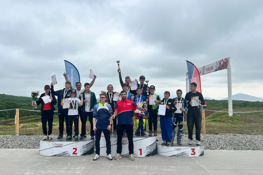В Петропавловске-Камчатском завершились Чемпионат и Первенство по мотоциклетному спорту. . Фотография 2