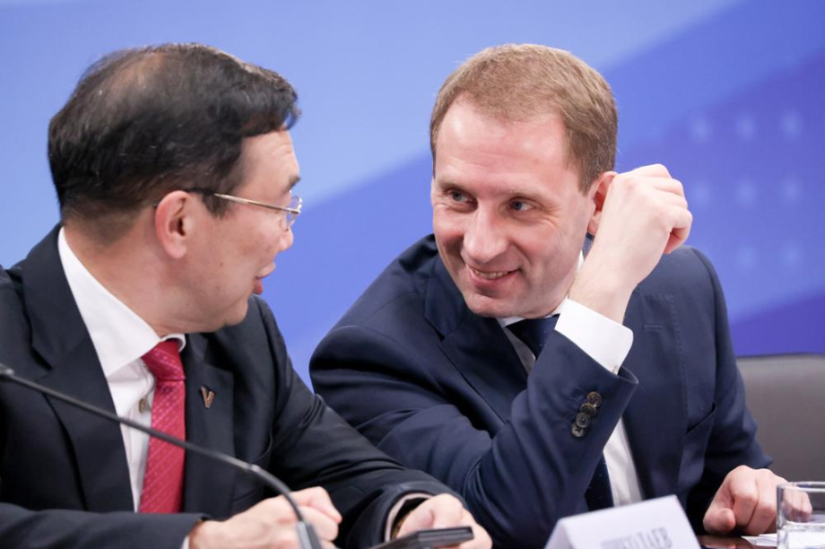 Путин на ВЭФ-2026: единая ТОР на Дальнем Востоке начнёт работать с 1 января 2027 года. Фото: Росконгресс/Александр Жолобов,Сергей Лукин. Фотография 6