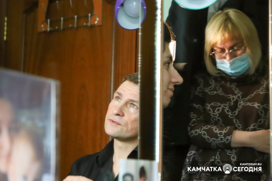 Премьера спектакля «Свои люди» состоится на Камчатке. Фото: Виктор Гуменюк. Фотография 39
