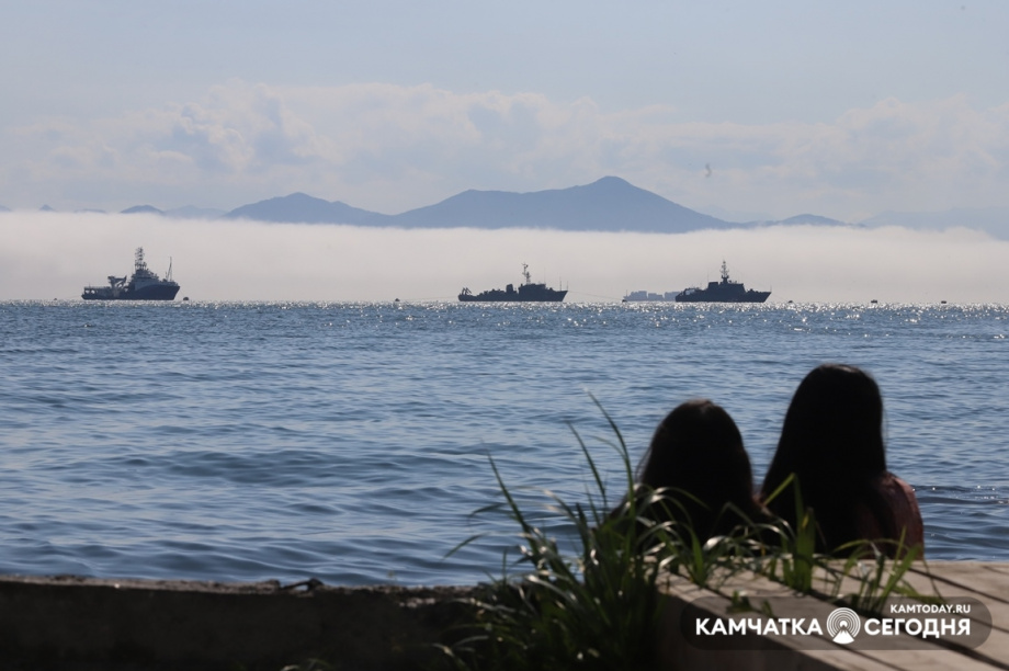 Авачинская бухта в преддверии Дня ВМФ. Фото: Виктор Гуменюк / информационное агентство "Камчатка". Фотография 1