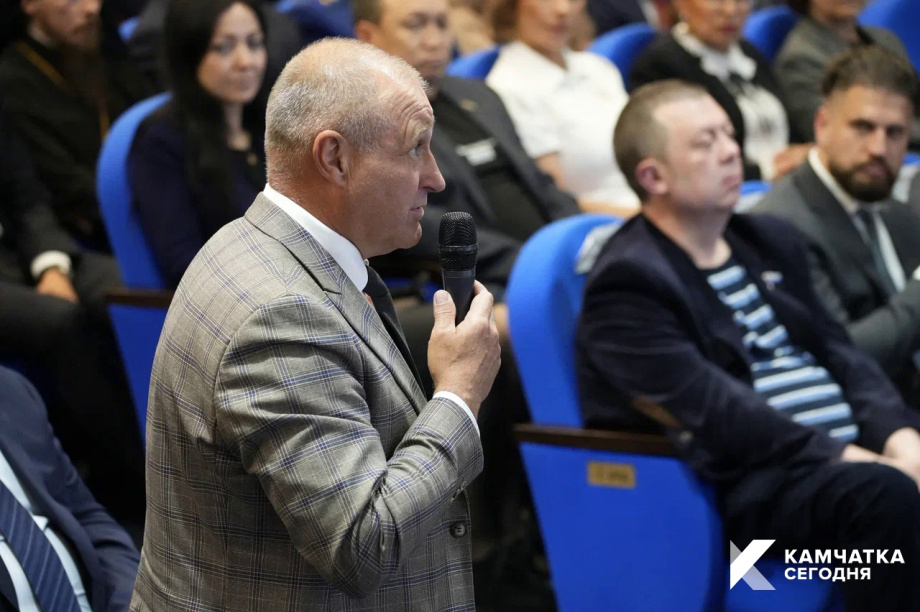 Губернатор представил публичный доклад о работе правительства Камчатского края за 2025 год. ИА Камчатка. Фотография 15