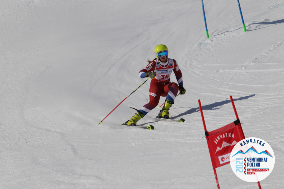 На Камчатке участники горнолыжных соревнований продолжат борьбу за победу. Фото: Виктор Гуменюк. Фотография 2