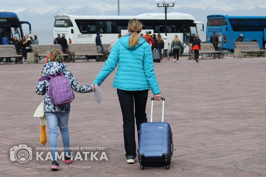 Проводы детей в камчатские оздоровительные лагеря. Фото: Виктор Гуменюк. Фотография 7
