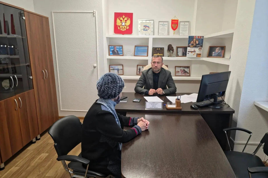 Депутат Войтов разъяснил, как бороться с курящим соседом. Фото: Законодательное Собрание Камчатского края