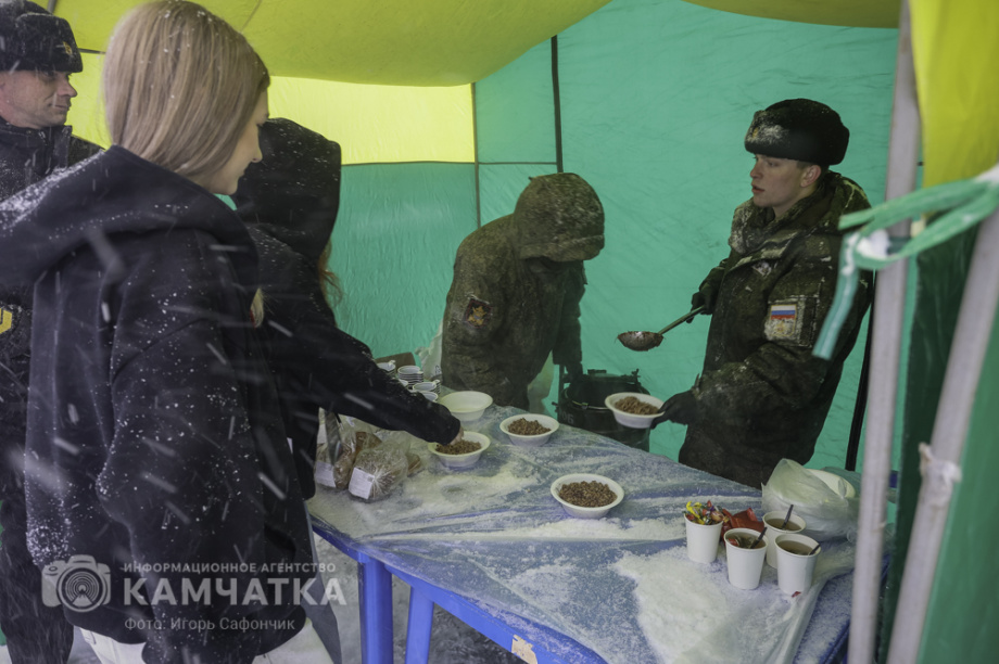 Камчатка объединилась ради Победы! (фоторепортаж). Фото: «Камчатка Сегодня» \ Игорь Сафончик. Фотография 58