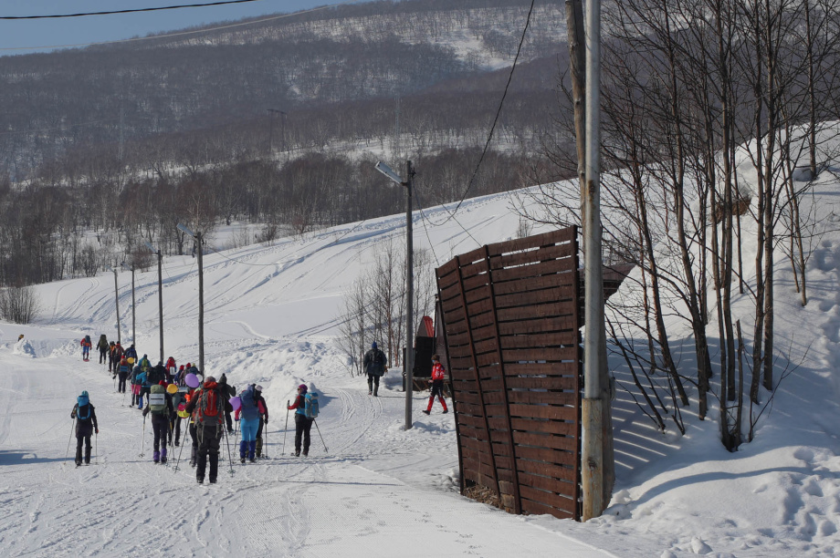 Лыжный поход в честь 8 Марта от турклуба «Медведь». Фото: «Камчатка Сегодня» \ Игорь Сафончик. Фотография 1