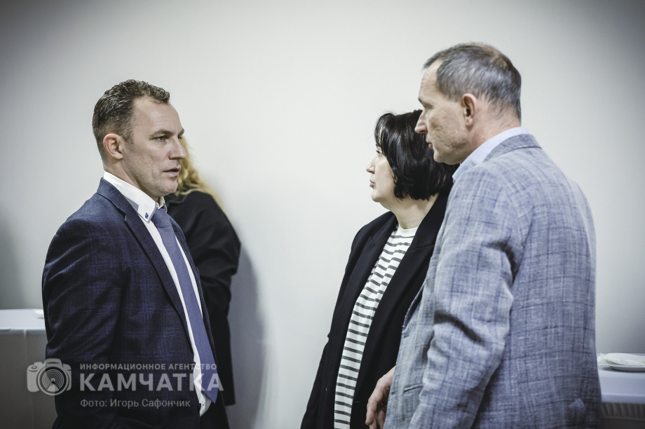 Губернатор Камчатского края Владимир Солодов огласит послание органам власти субъекта (фоторепортаж). Фото: «Камчатка Сегодня» / Игорь Сафончик. Фотография 21