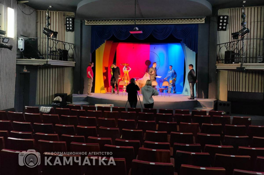 Артисты Екатеринбургского театра кукол впервые выступят на Камчатке. Фото: Олеся Сурина . Фотография 1