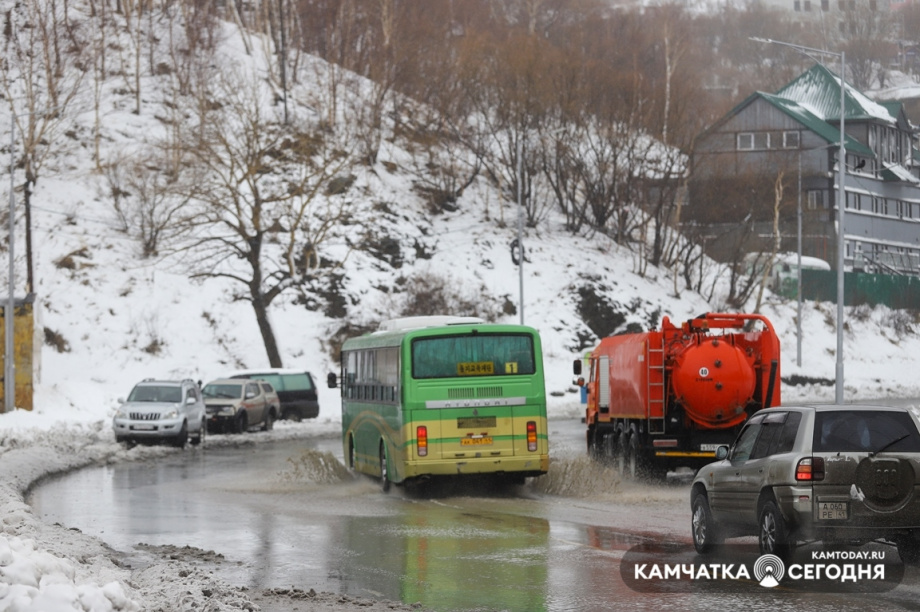 Апрельский снег. Фото: Виктор Гуменюк / информационное агентство "Камчатка". Фотография 31