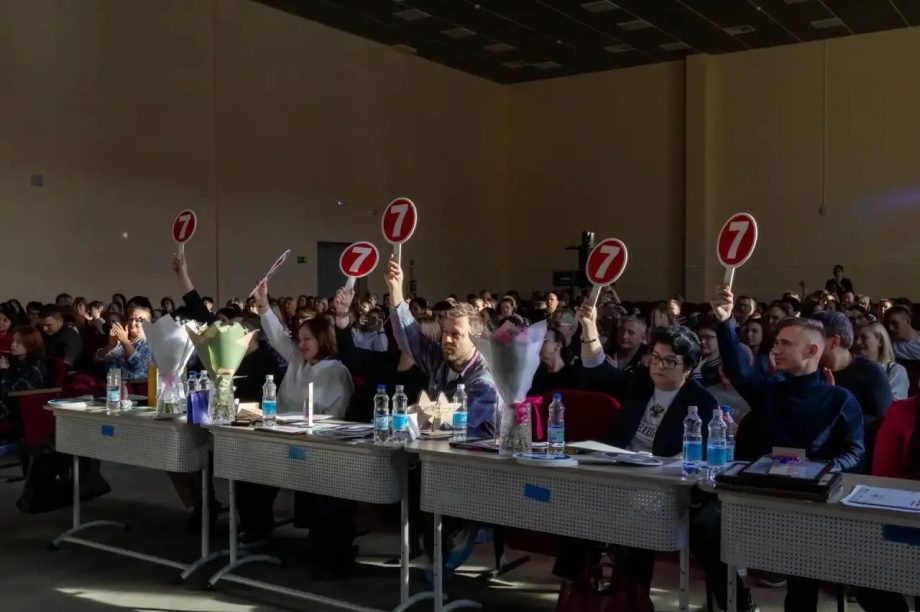 Лучшим актёром Детской КВН-лиги на Камчатке признан школьник из Тиличик. Фото: КамчатГТУ. Фотография 3