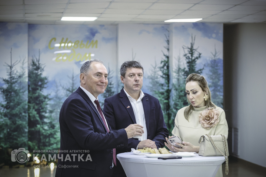 Губернатор Камчатского края Владимир Солодов огласит послание органам власти субъекта (фоторепортаж). Фото: «Камчатка Сегодня» / Игорь Сафончик. Фотография 2