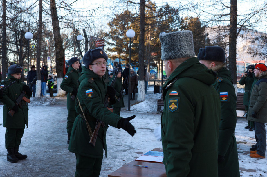Молодые солдаты Космических войск России приняли присягу. Фото: Администрация ЕМР. Фотография 9