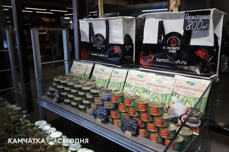Эксперимент по ограничению провоза икры стартовал на Камчатке. Фоторепортаж. Фото: Виктор Гуменюк\ИА "Камчатка". Фотография 24