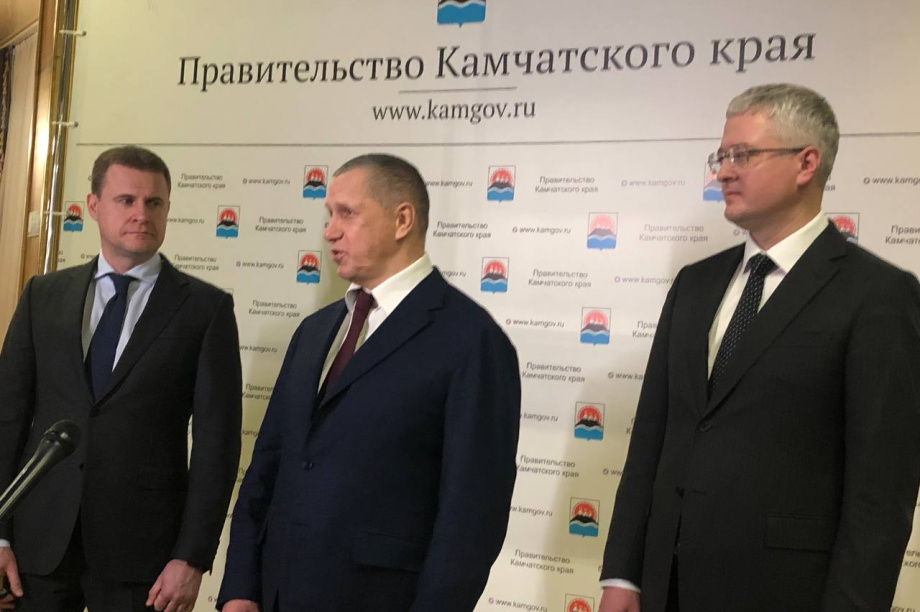 Трутнев и Солодов обсудили системные решения для защиты Камчатки от стихии. Фото: ИА "Камчатка"