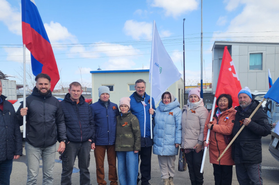 Масштабный «Автопробег Победы» состоялся на Камчатке. Фото с сайта kamgov.ru. Фотография 4