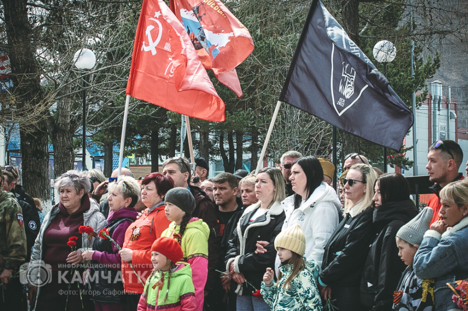 В честь 80-й годовщины Дня Победы на Камчатке провели рекордный автопробег  . . Фотография 50