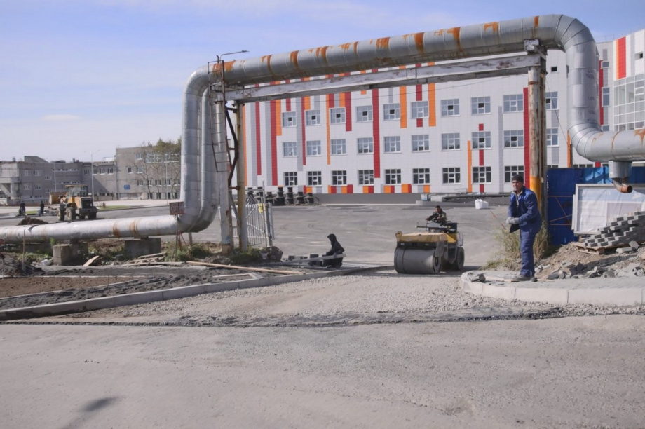 Благоустройство двора школы № 40 завершат на этой неделе в Петропавловске. Фото: kamgov.ru. Фотография 10