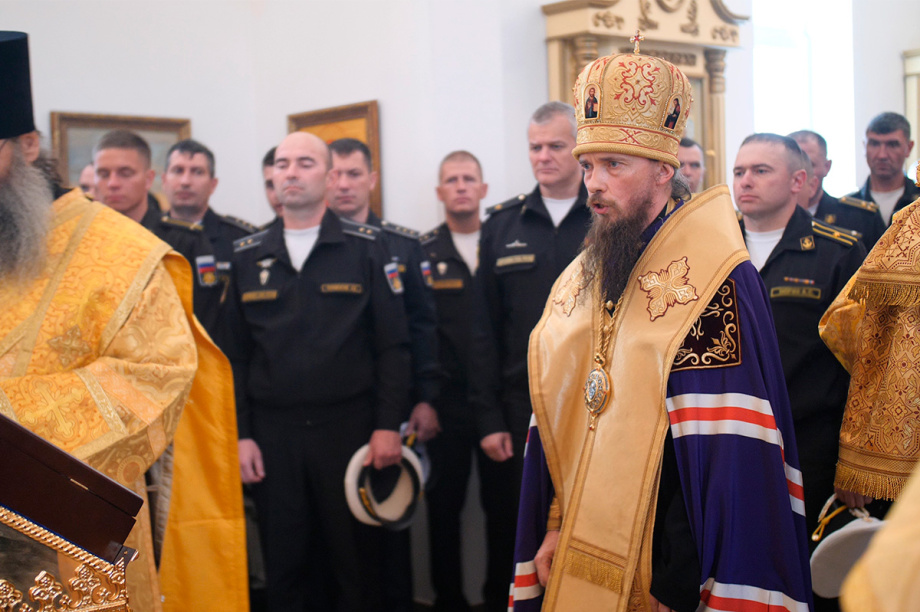 Военнослужащие ТОФ на Камчатке поклонились православной святыне . Фото: пресс-служба Тихоокеанского флота. Фотография 2