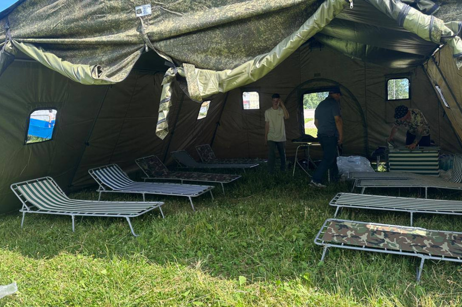 В закрытом камчатском городе Вилючинск развернуты пункты временного пребывания после мощного землетрясения. Фото: администрация Вилючинска. Фотография 2
